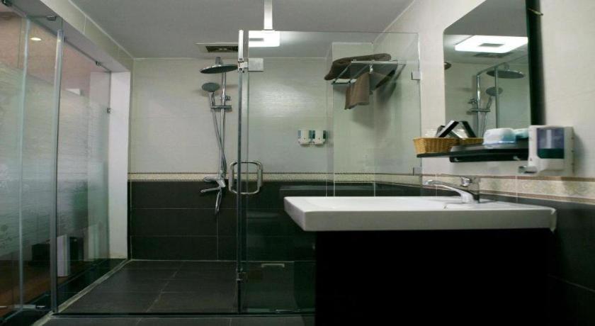 Milan Hotel ฮานอย ภายนอก รูปภาพ